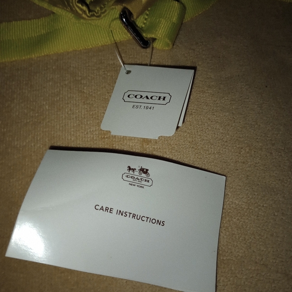 NWT COACH GETAWAY SIGNATURE NYLON FILE CROSSBODY IN SV/KHAKI/CITRINE - Picture 13 of 14